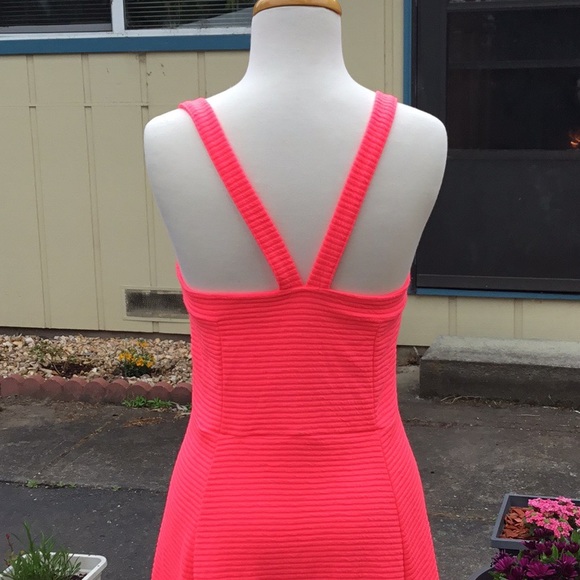 Garage dress - Picture 6 of 10